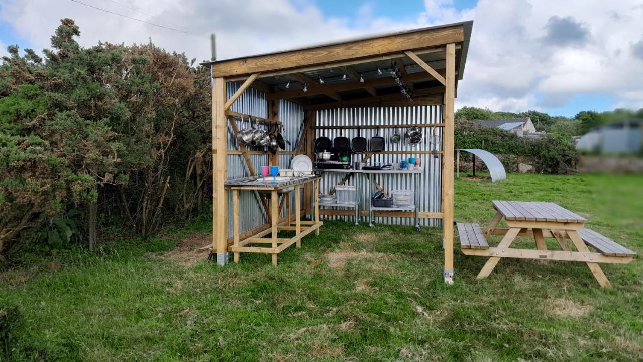 Cornish Skies Glamping Pool Exterior photo