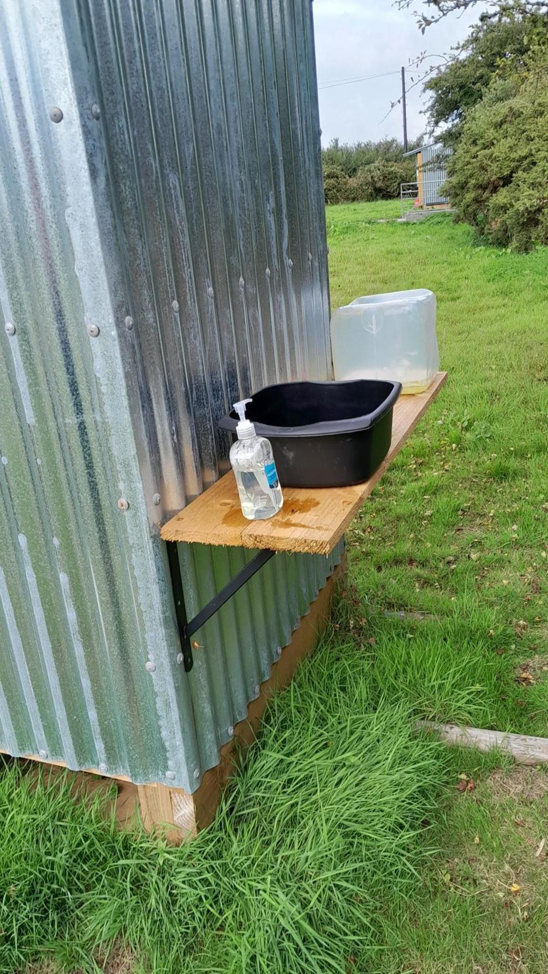 Cornish Skies Glamping Pool Exterior photo